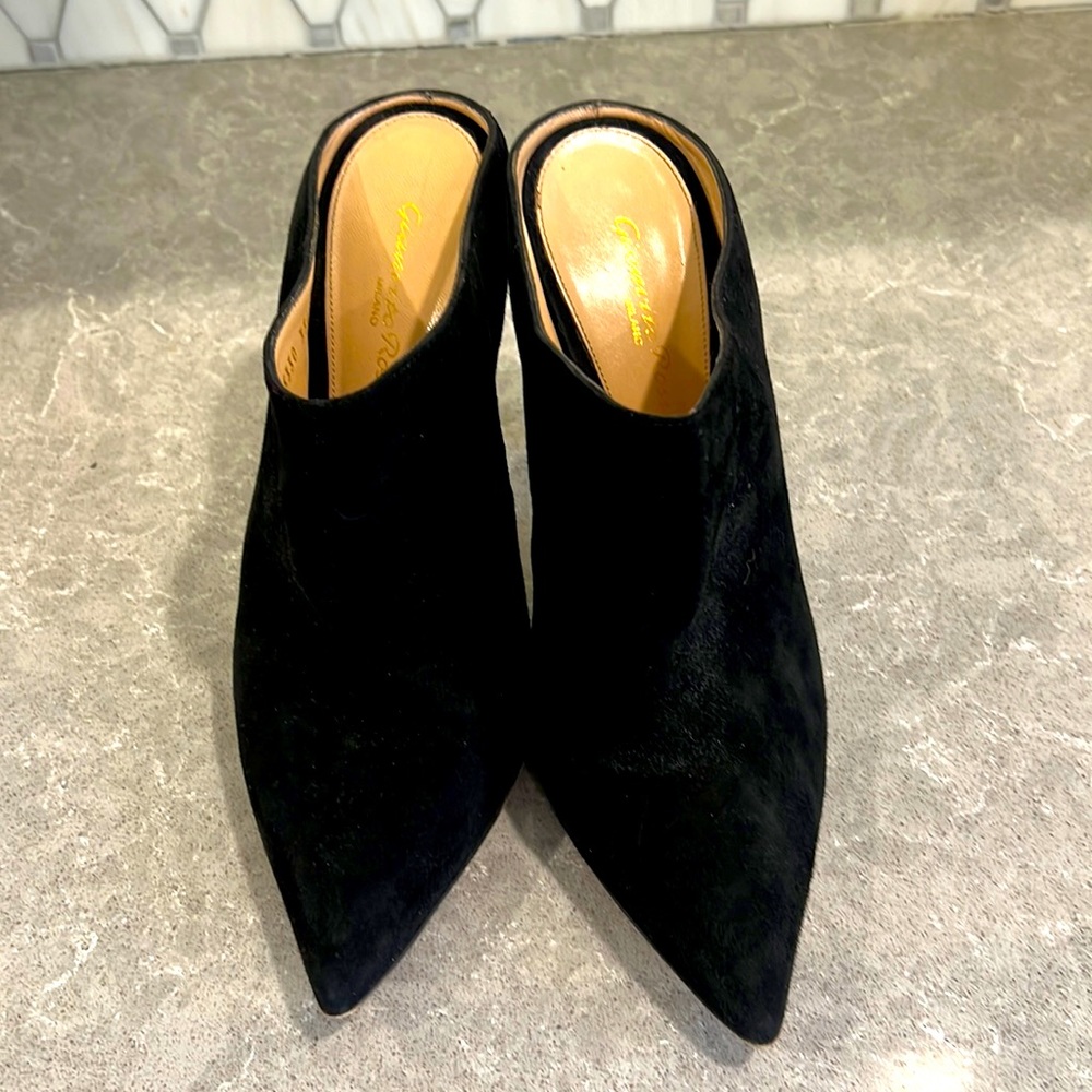 Heeled booties